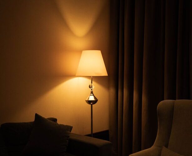 Tips for Creating a Cozy and Inviting Living Room Space